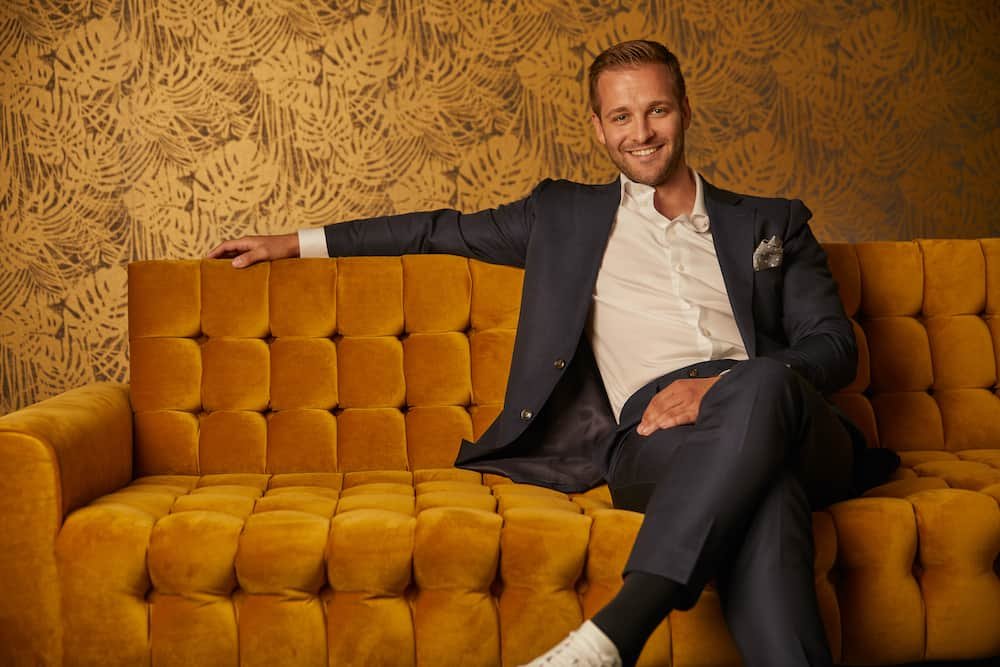 Alexander Van Laer (Jonge Wolven) VTM 2: CEO & co-founder Qallo - Founder Poppy
