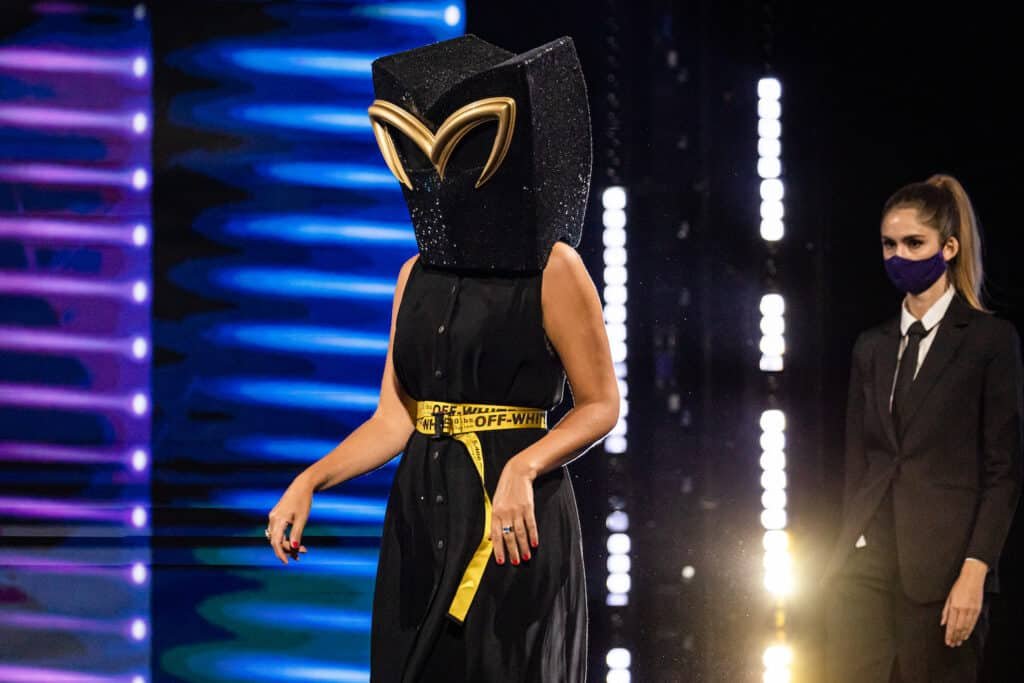 wie neemt er plaats in de jury tijdens tweede aflevering The Masked Singer?
